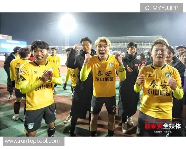 英媒：热刺领跑伊万-托尼的转会，球员愿意降低一半的薪水